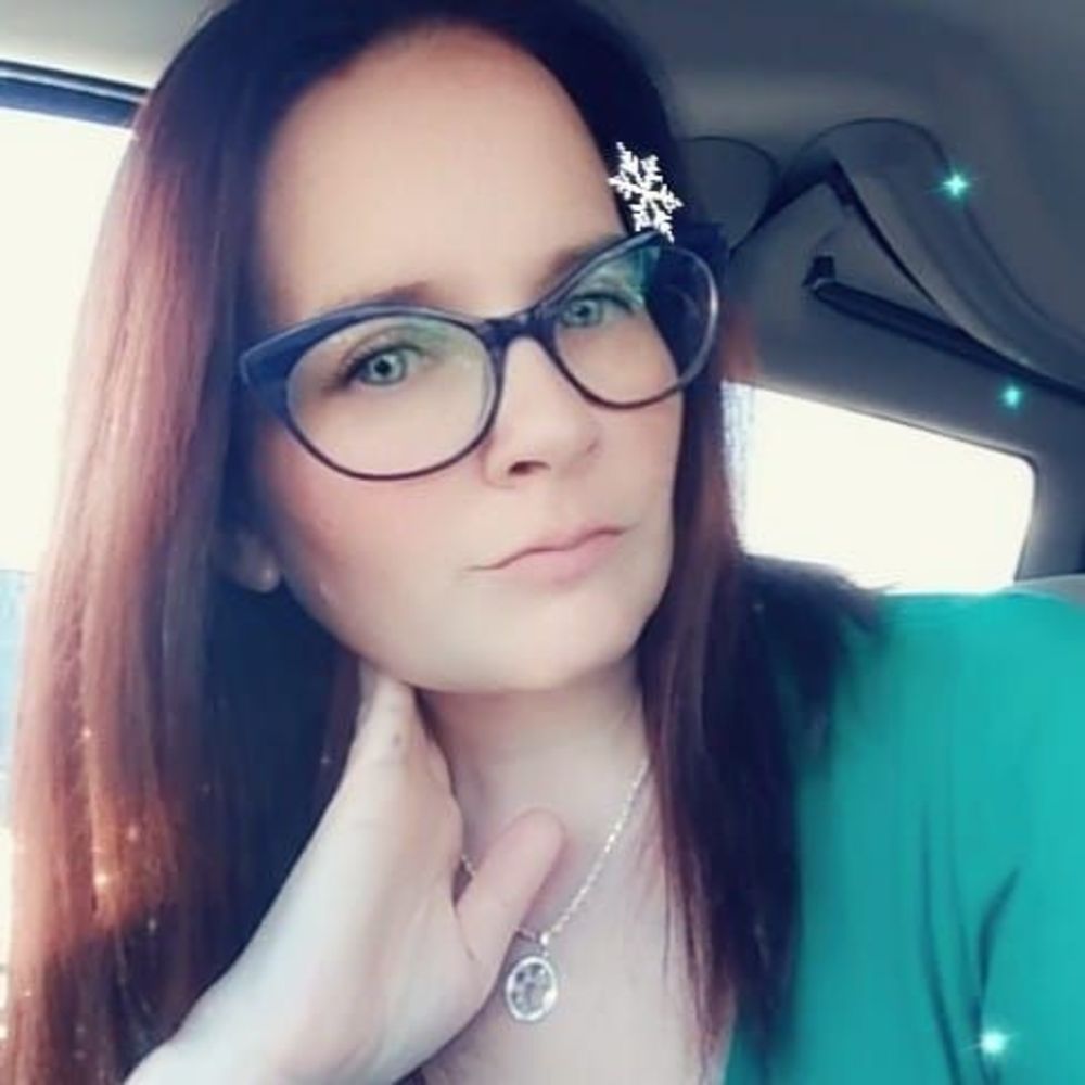 Meet your Posher, Kara